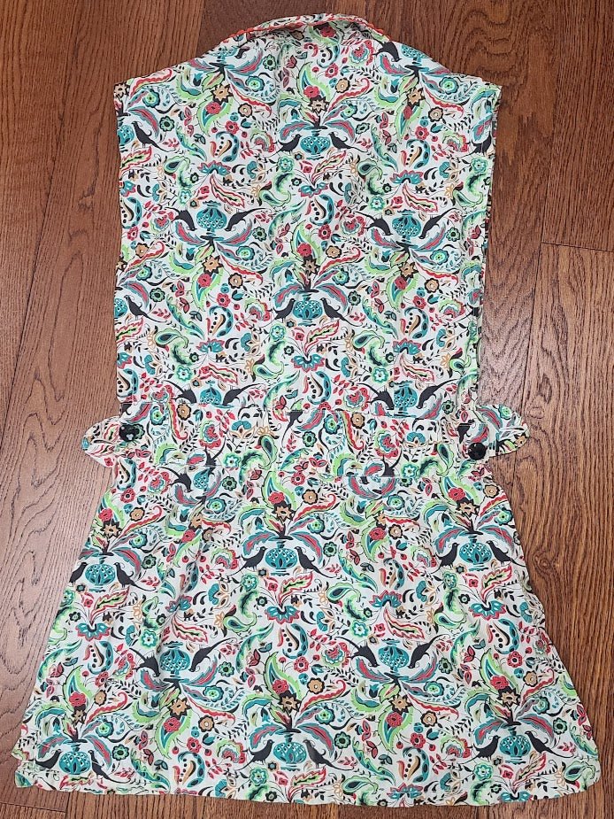 Black Dress with Novelty Print Apron(B-36' W-30' H-35.5') — image 16