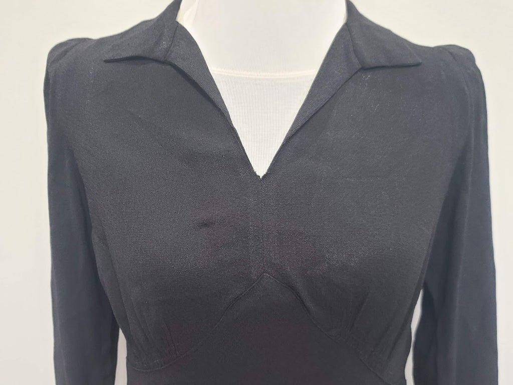 Black Dress with Novelty Print Apron(B-36' W-30' H-35.5') — image 21