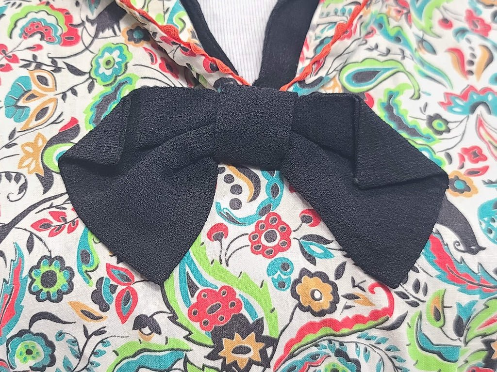 Black Dress with Novelty Print Apron(B-36' W-30' H-35.5') — image 6