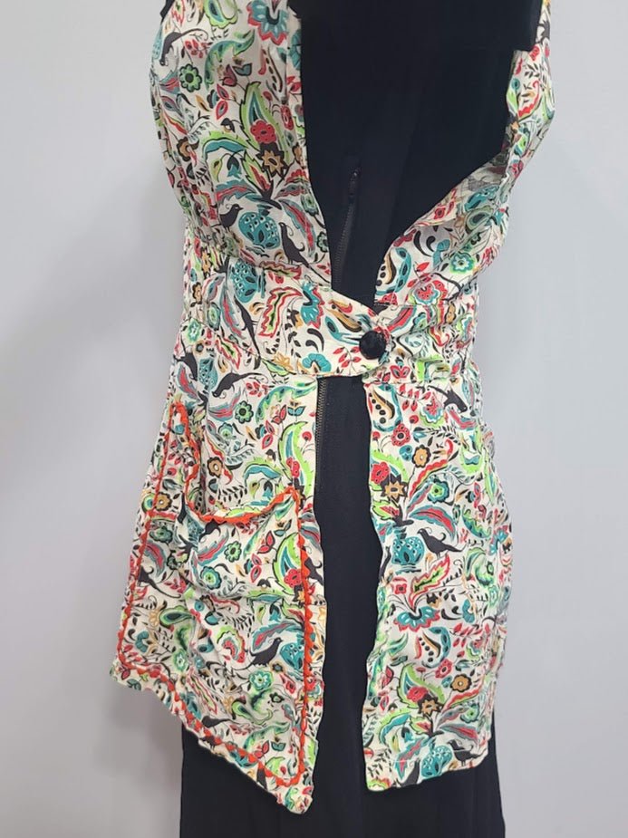 Black Dress with Novelty Print Apron(B-36' W-30' H-35.5') — image 9