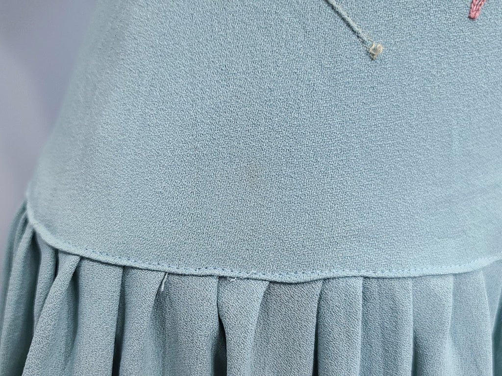 Robin's Egg Blue Dress with Pink Fan Design(B-33' W-24' H-32') — image 18