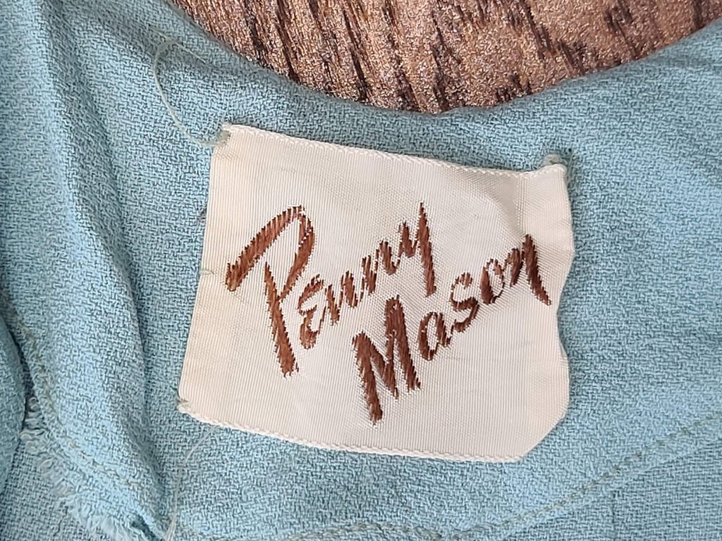 Robin's Egg Blue Dress with Pink Fan Design(B-33' W-24' H-32') — image 27