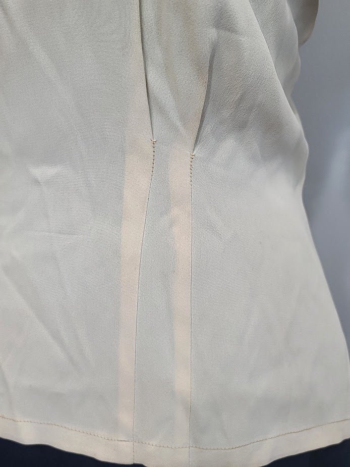 Blouse with Crown Embroidery and Skirt Set(B-41' W-28' H-41') — image 15