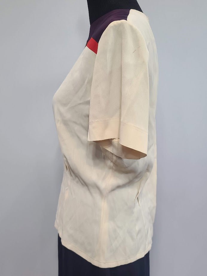 Blouse with Crown Embroidery and Skirt Set(B-41' W-28' H-41') — image 19