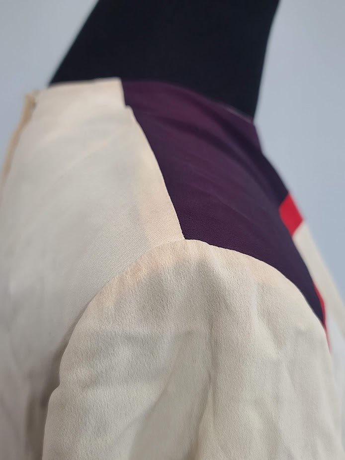 Blouse with Crown Embroidery and Skirt Set(B-41' W-28' H-41') — image 22