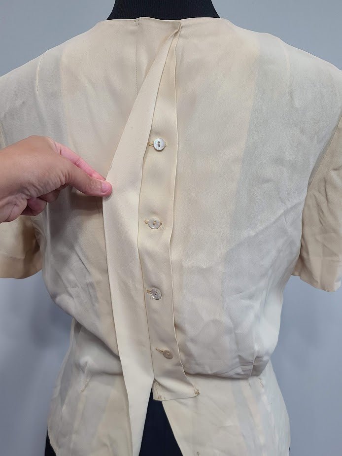 Blouse with Crown Embroidery and Skirt Set(B-41' W-28' H-41') — image 29