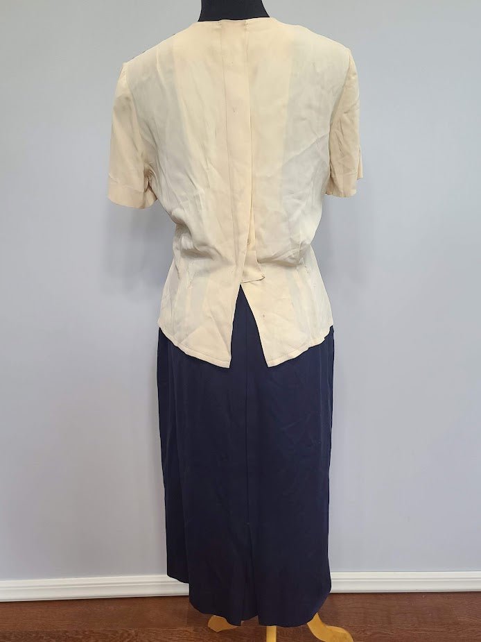 Blouse with Crown Embroidery and Skirt Set(B-41' W-28' H-41') — image 3