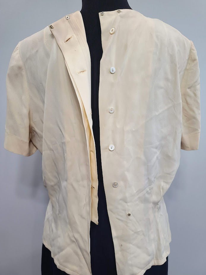 Blouse with Crown Embroidery and Skirt Set(B-41' W-28' H-41') — image 30