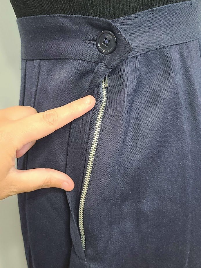 Blouse with Crown Embroidery and Skirt Set(B-41' W-28' H-41') — image 41