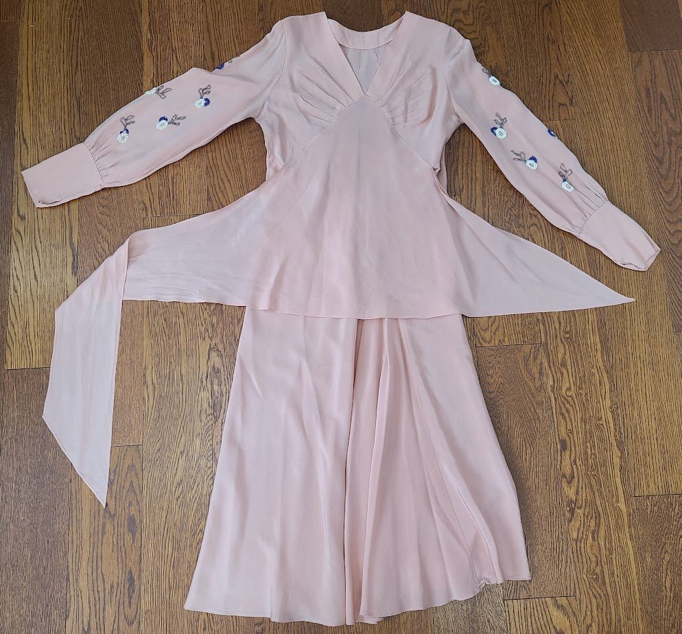 Pink Dress with Beading on Sleeves (Unique Style)(B-36' W-25'-31.5' H-35') — image 26