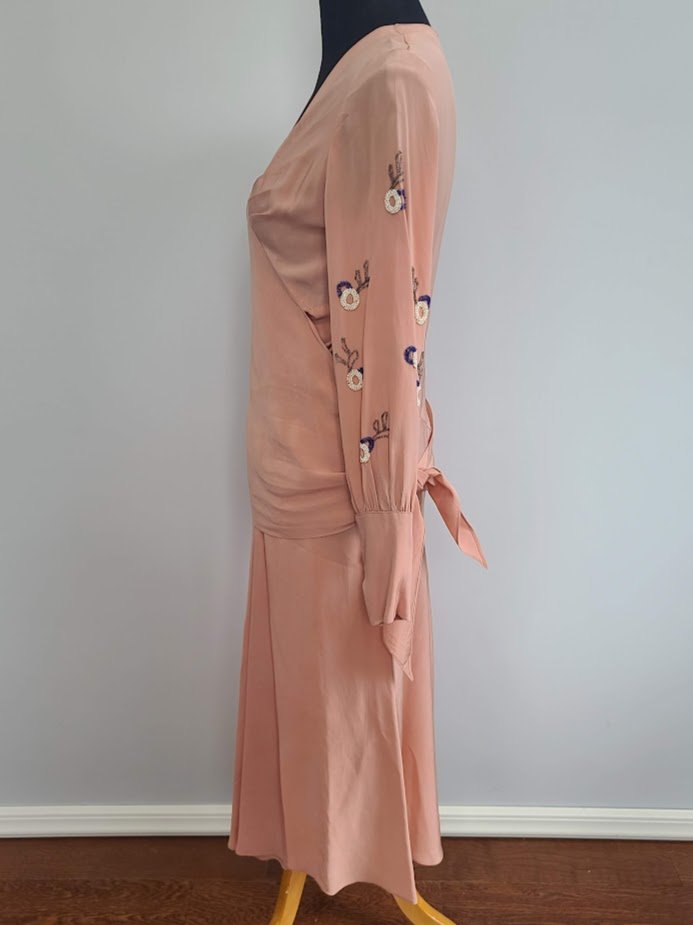 Pink Dress with Beading on Sleeves (Unique Style)(B-36' W-25'-31.5' H-35') — image 3