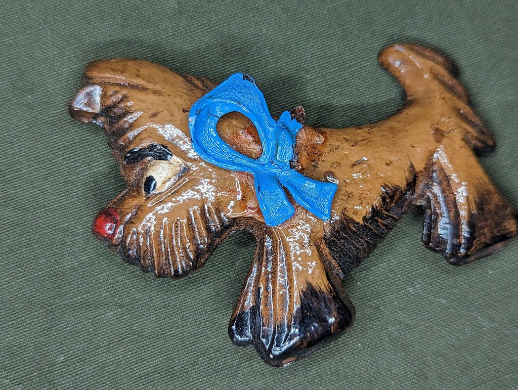 Dog with Bow Large Novelty Pin — image 4