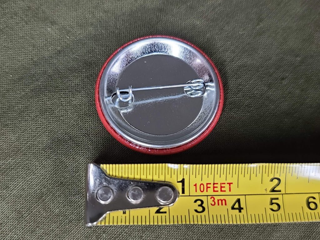 Repro 'Be the Woman Behind the Man Behind the Gun' Pinback Button — image 2