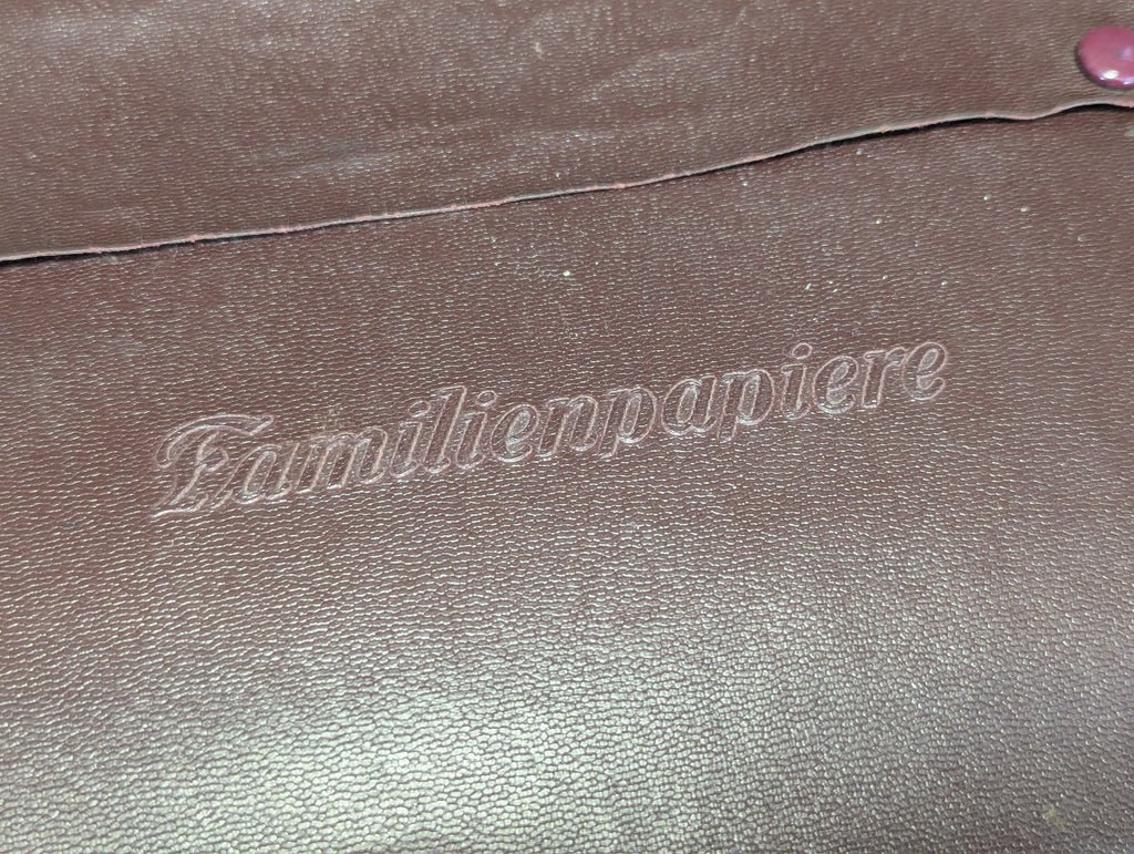 Familienpapiere Envelope Holder (Family Papers) — image 4