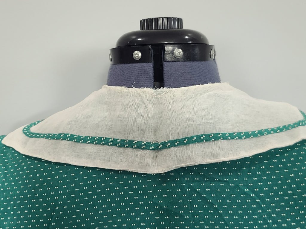 Green Lightweight Polka Dot Dress(B-42' W-36' H-41') — image 17