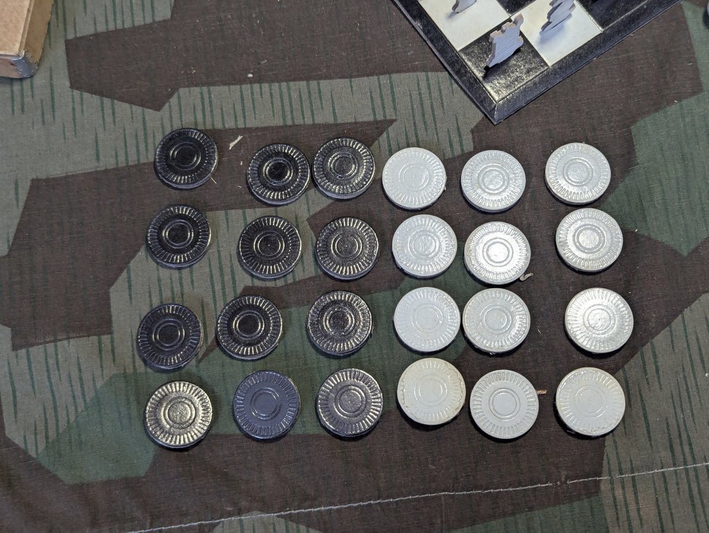 Travel Chess Game in Box Complete — image 3