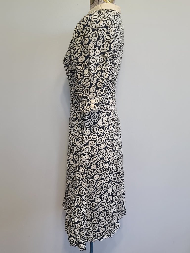 German Black and White Flower Print Dress(B-34' W-26' H-32') — image 2