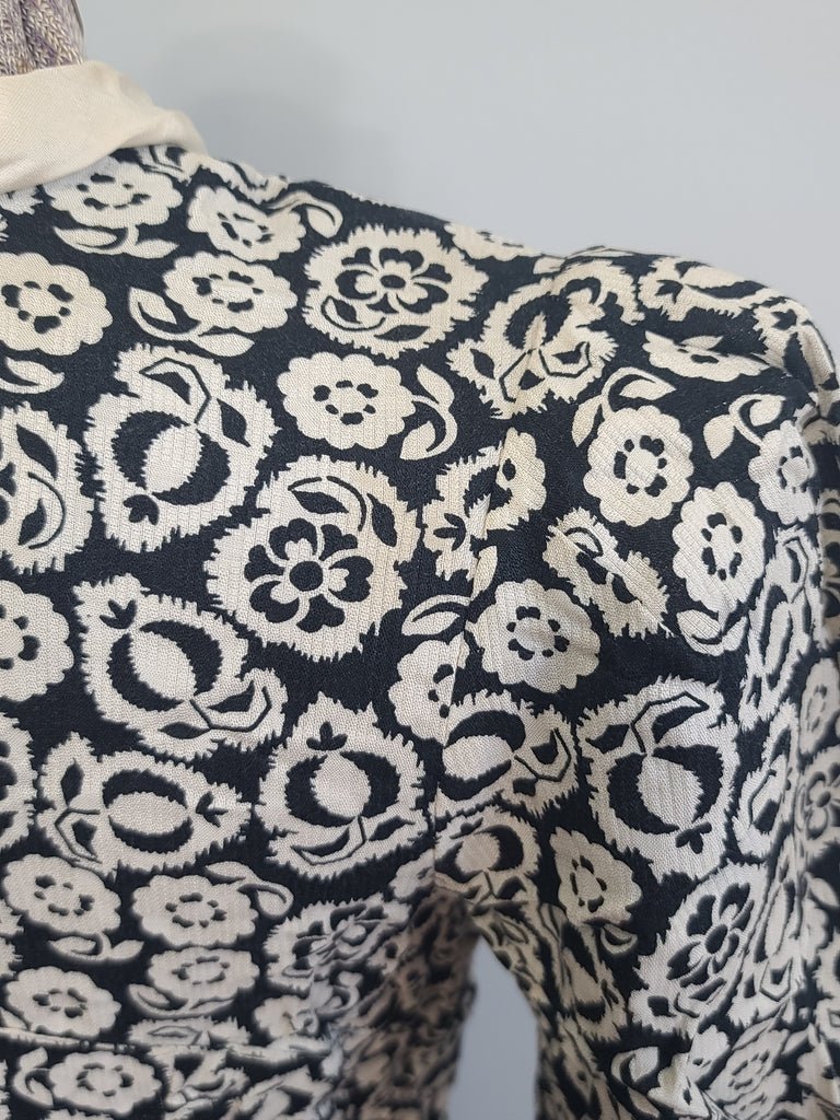 German Black and White Flower Print Dress(B-34' W-26' H-32') — image 6