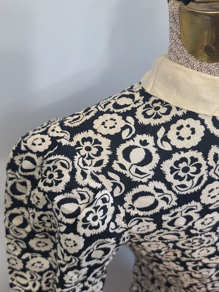 German Black and White Flower Print Dress(B-34' W-26' H-32') — image 7