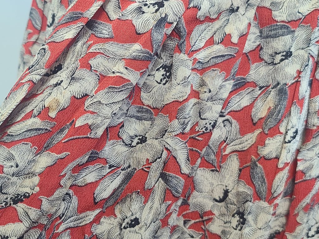 German Red White Black Flower Print Rayon Dress(B-38' W-28' H-35') — image 12