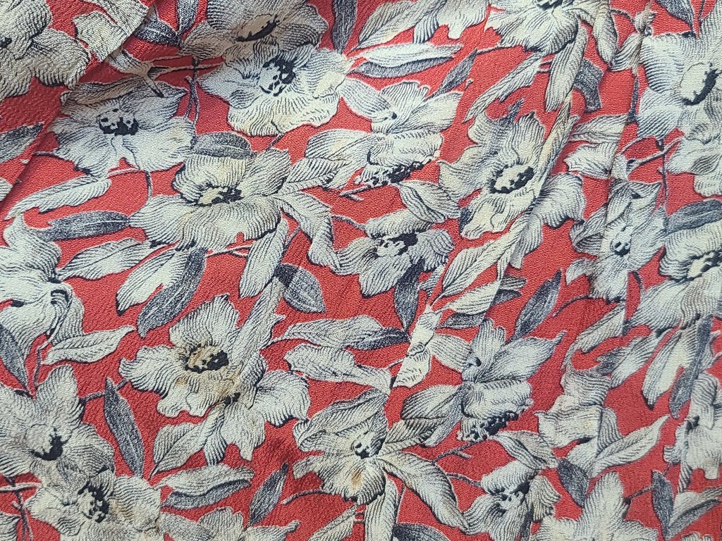 German Red White Black Flower Print Rayon Dress(B-38' W-28' H-35') — image 13