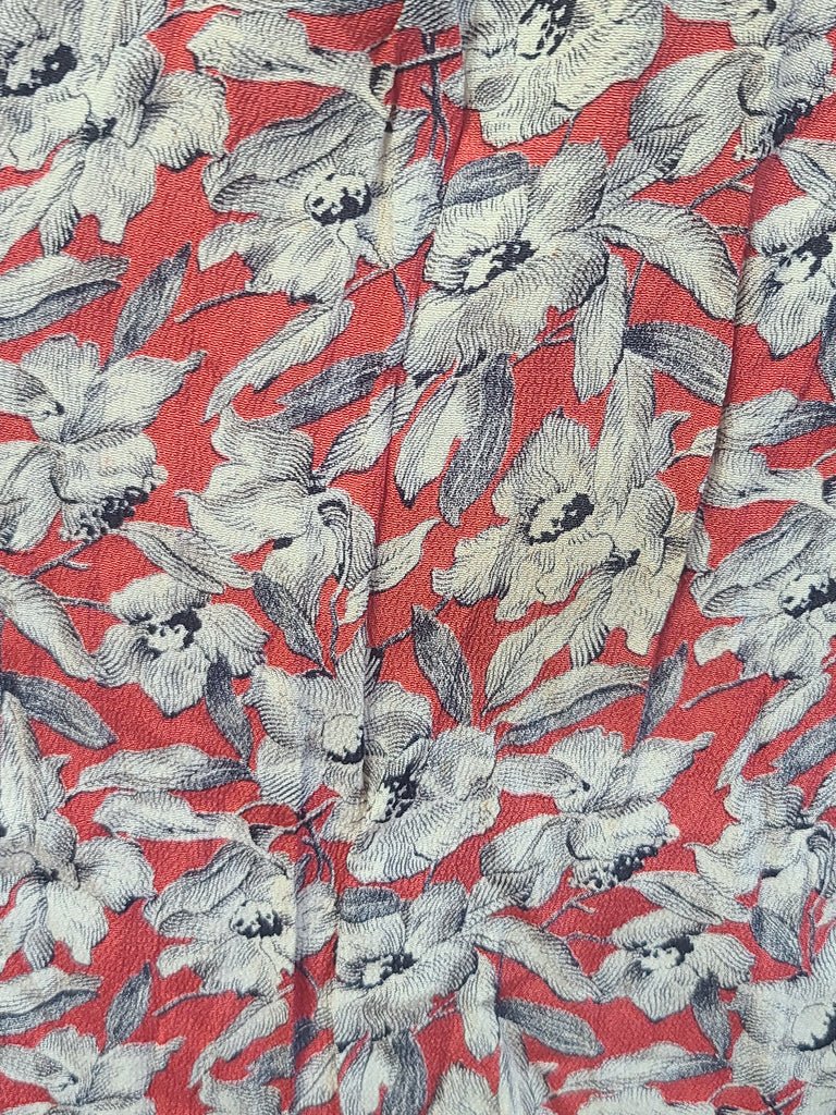 German Red White Black Flower Print Rayon Dress(B-38' W-28' H-35') — image 17