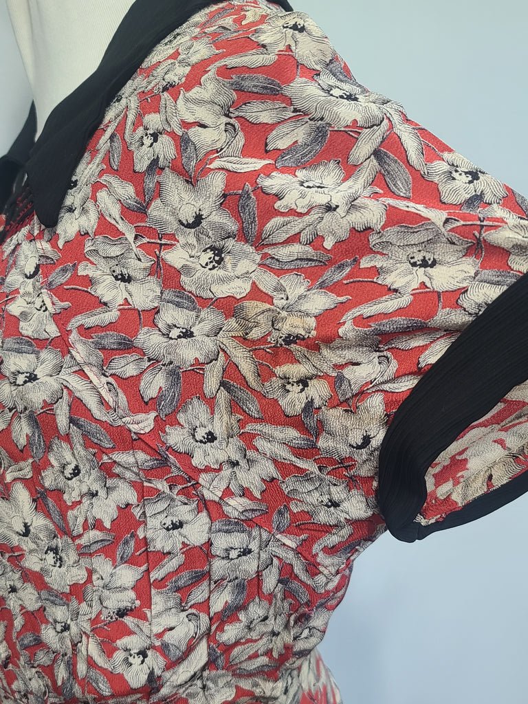 German Red White Black Flower Print Rayon Dress(B-38' W-28' H-35') — image 23