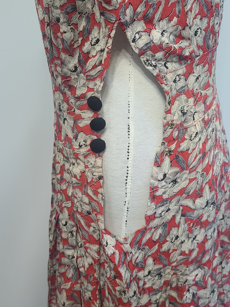 German Red White Black Flower Print Rayon Dress(B-38' W-28' H-35') — image 28