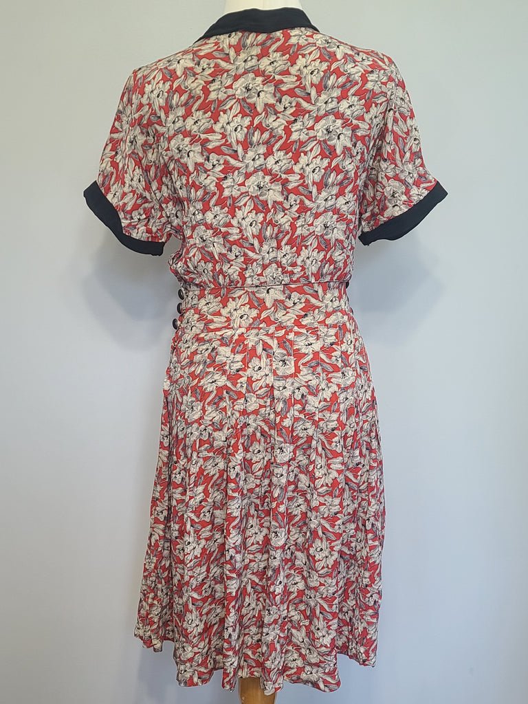 German Red White Black Flower Print Rayon Dress(B-38' W-28' H-35') — image 3