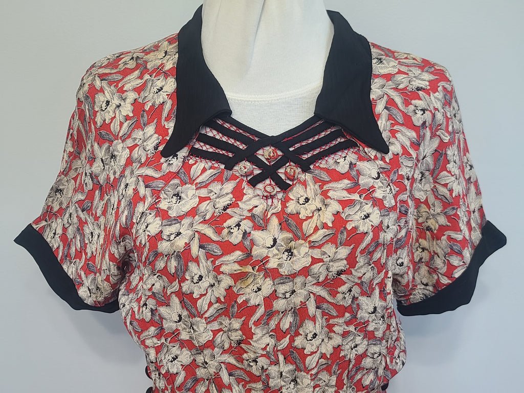 German Red White Black Flower Print Rayon Dress(B-38' W-28' H-35') — image 5