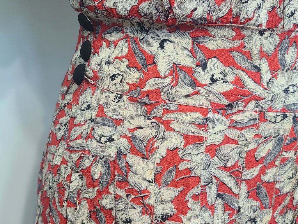 German Red White Black Flower Print Rayon Dress(B-38' W-28' H-35') — image 9