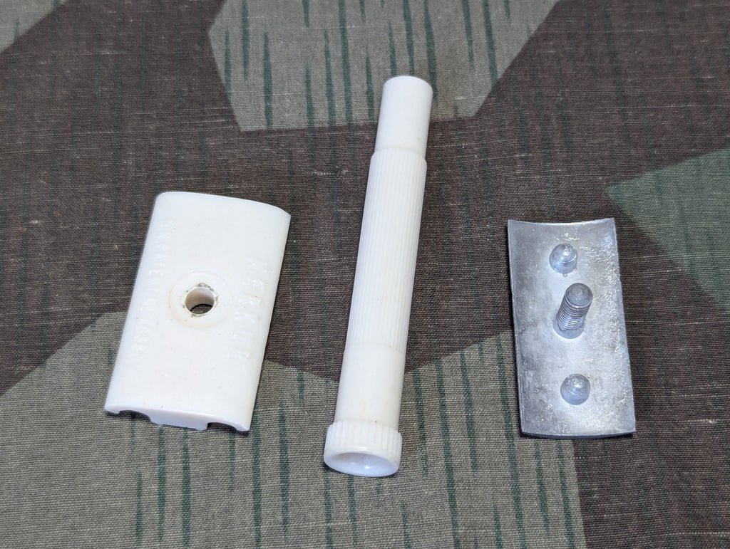 White Merkur Razor DRP — image 3