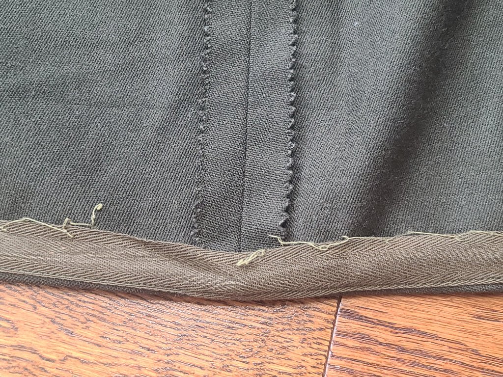 Army Nurse Uniform Jacket and Skirt(B-33' W-26' H-35') — image 24