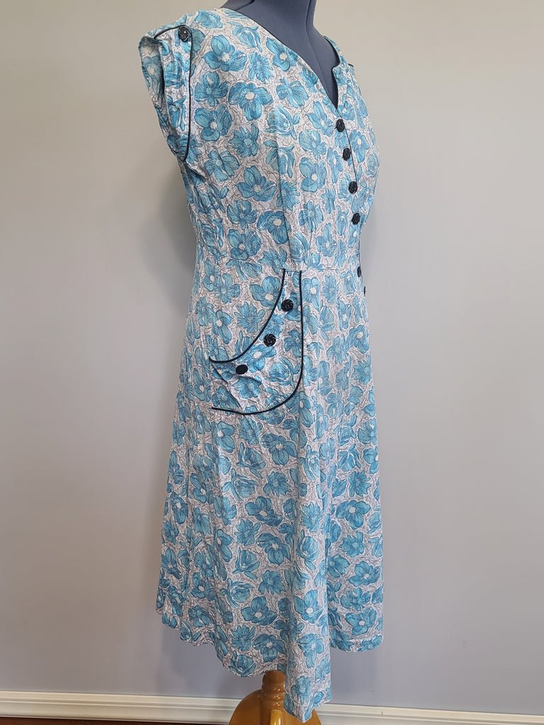 Blue Flower Print Dress Asymmetrical Button Design(B-41' W-36' H-43') — image 4