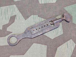 Crimping Device
