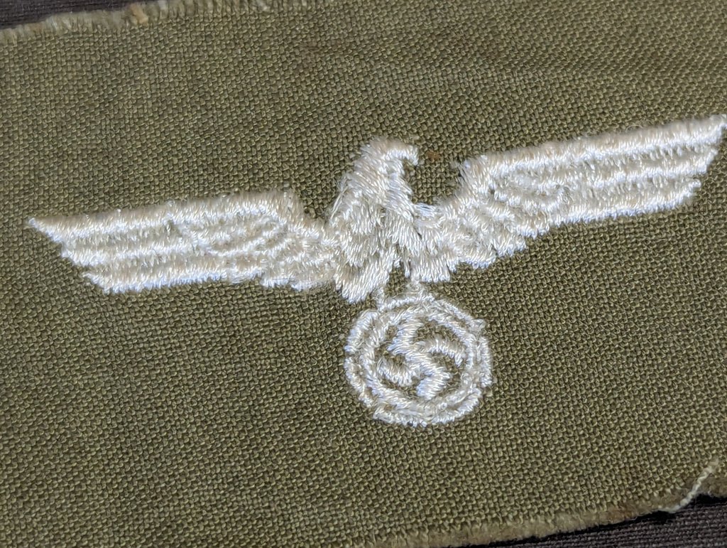 Original Embroidered Wehrmacht Eagle Late War — image 4