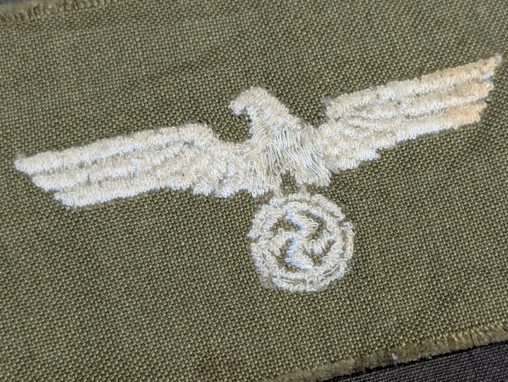 Original Embroidered Wehrmacht Eagle Late War — image 5