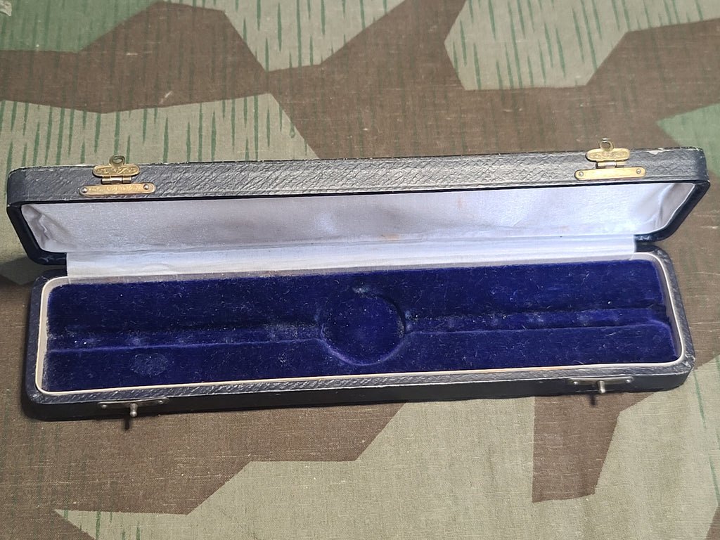 Ladies Watch in Box — image 14