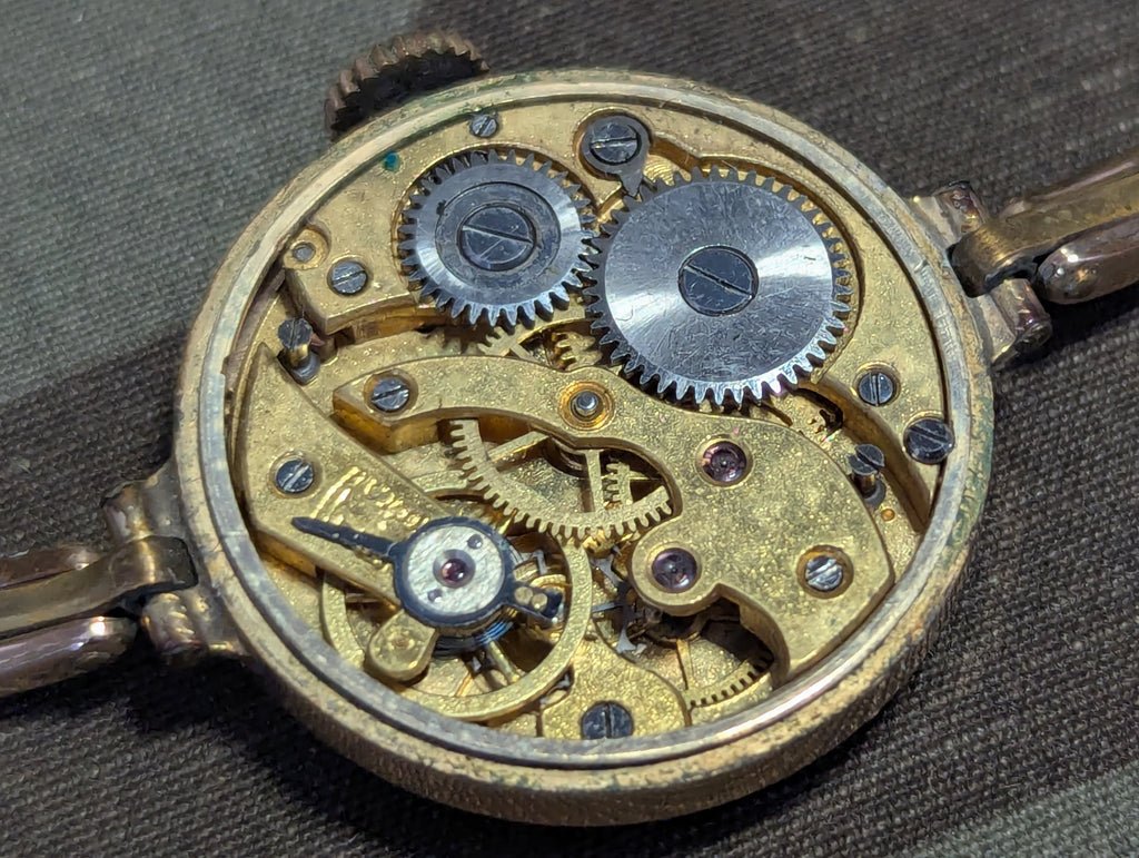 Ladies Watch in Box — image 7