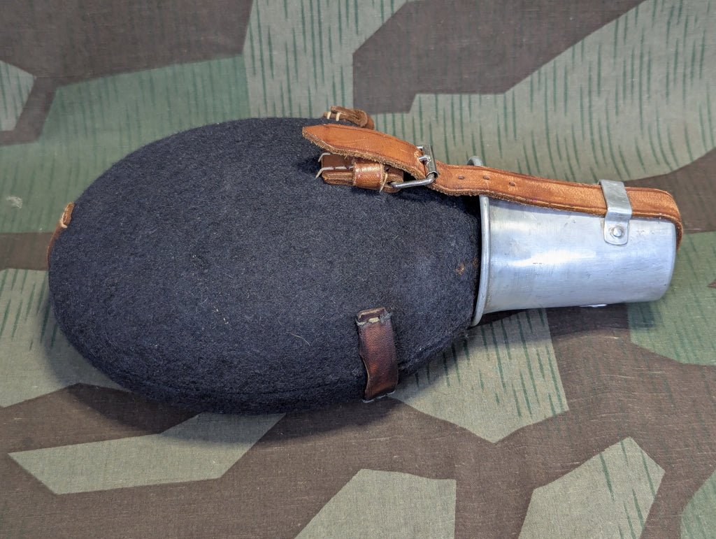 DRK Style Canteen No Markings — image 2