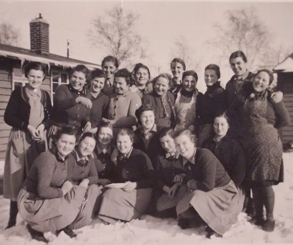 German Traditional Knit Sweater (BDM) — image 15