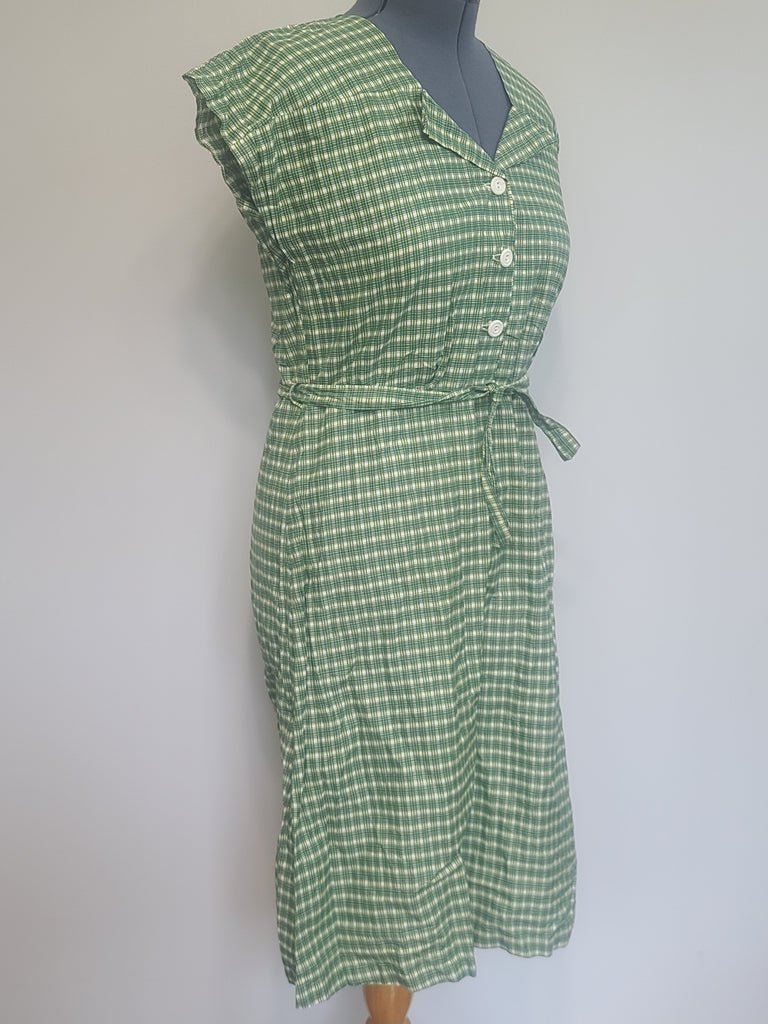 Green Plaid Print Dress(B-43' W-38' H-45') — image 4