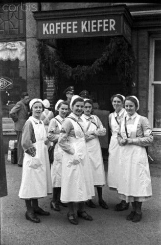 Deutsches Rotes Kreuz DRK Nurse Apron — image 17