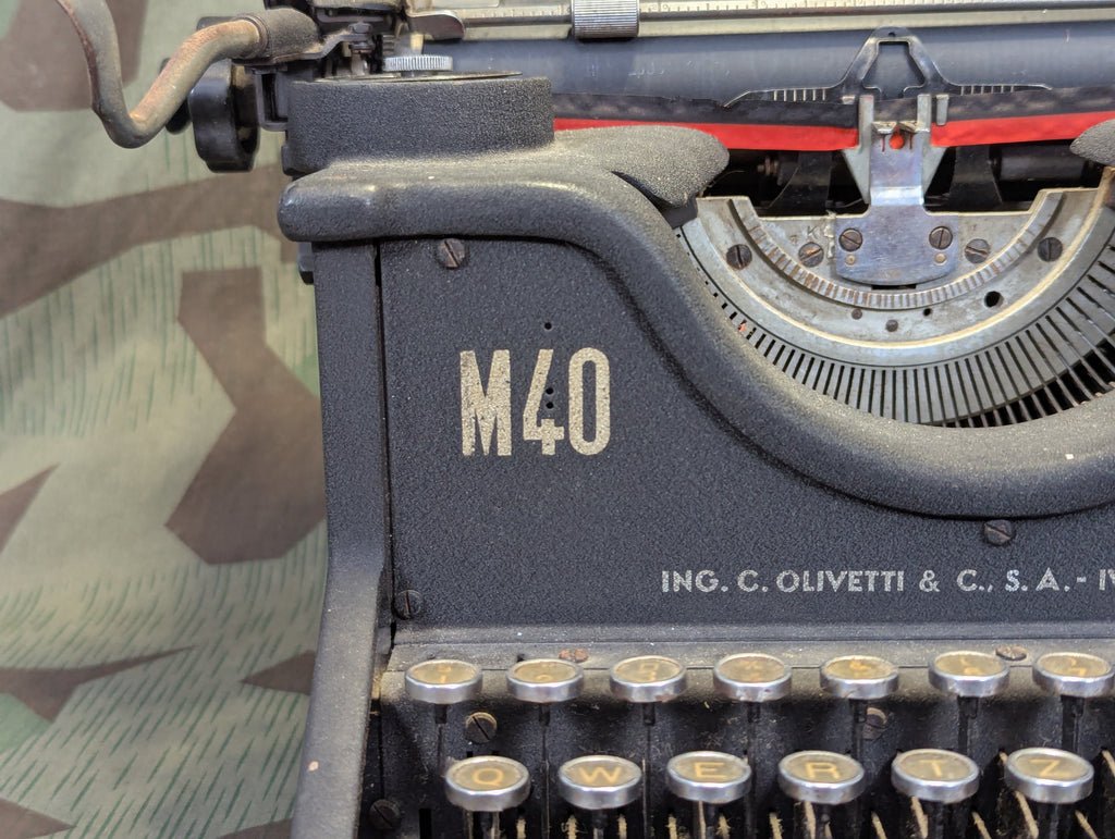 Olivetti M40 Simplified Kriegsausführung Italian German Typewriter (Needs Work) — image 2