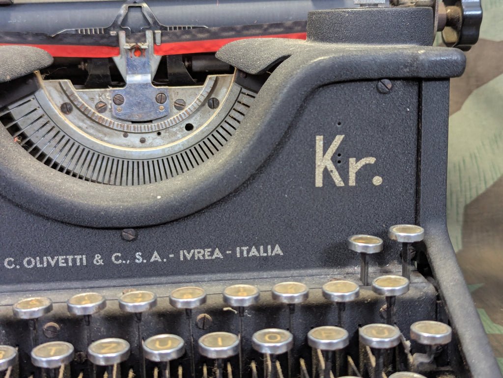 Olivetti M40 Simplified Kriegsausführung Italian German Typewriter (Needs Work) — image 3