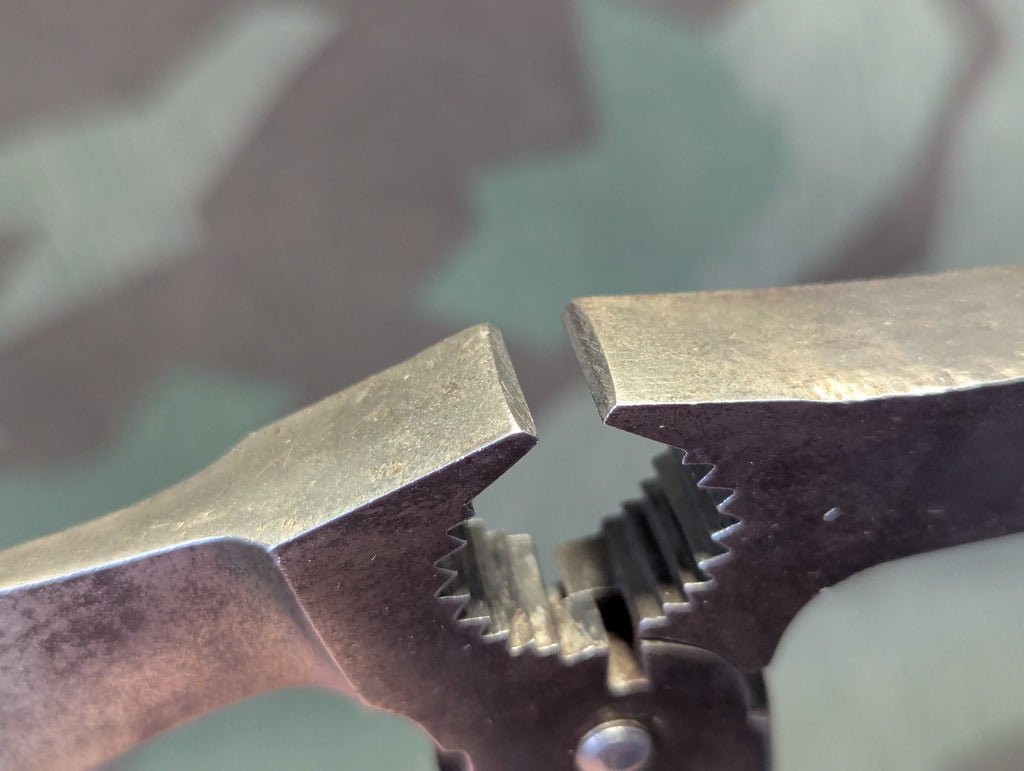 Communications Pioneer Universalwerkzeug Crown Cutlery Germany — image 6