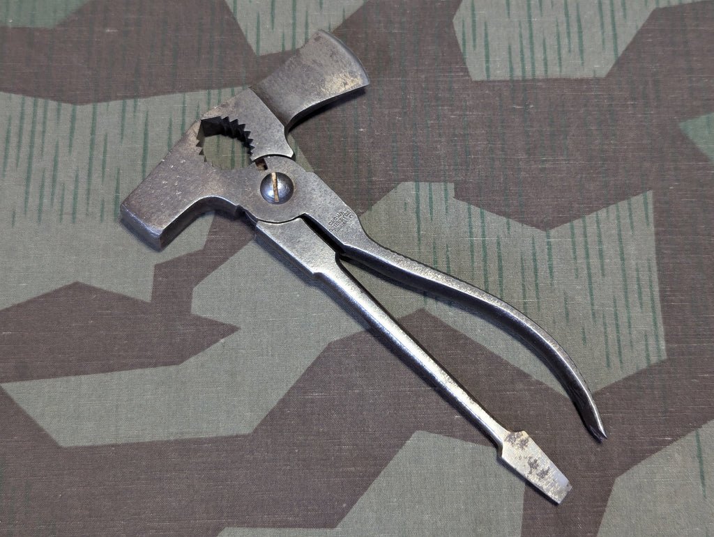 Communications Pioneer Universalwerkzeug Crown Cutlery Germany — image 8