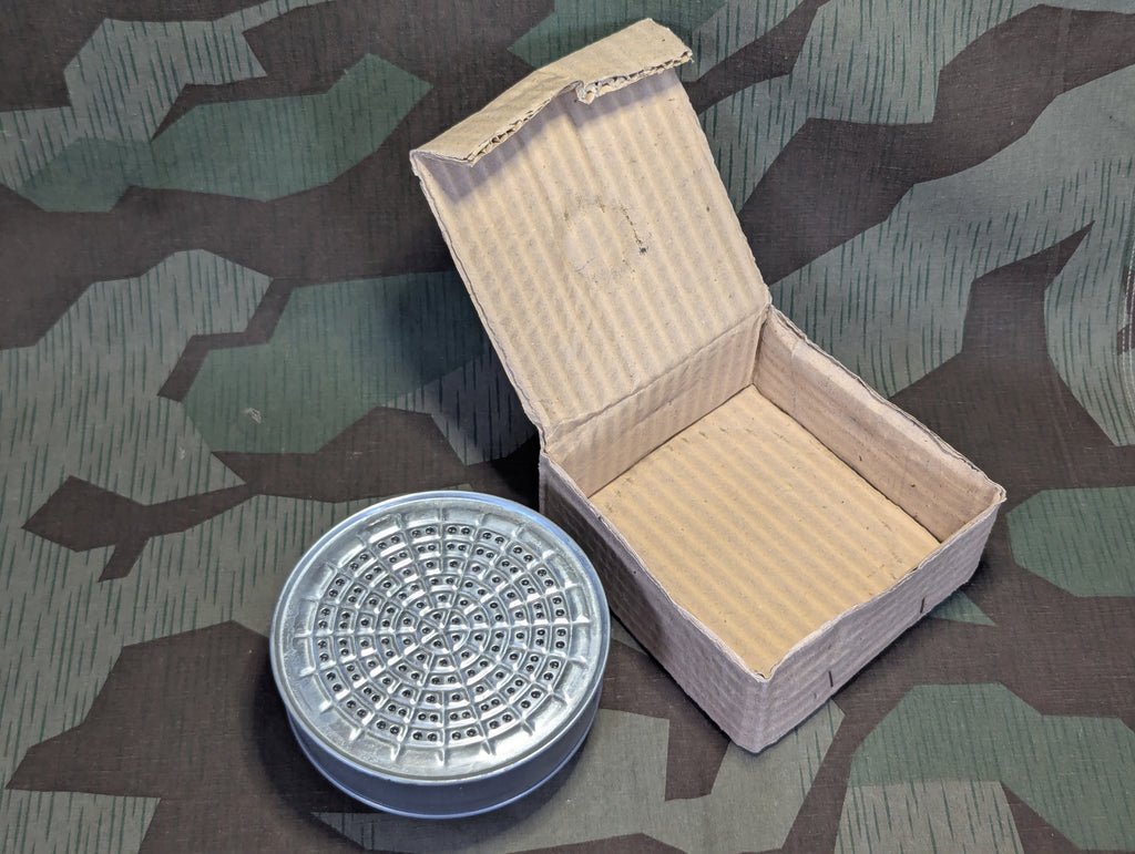 Deadstock Volksgasmaske Filter in Box — image 4