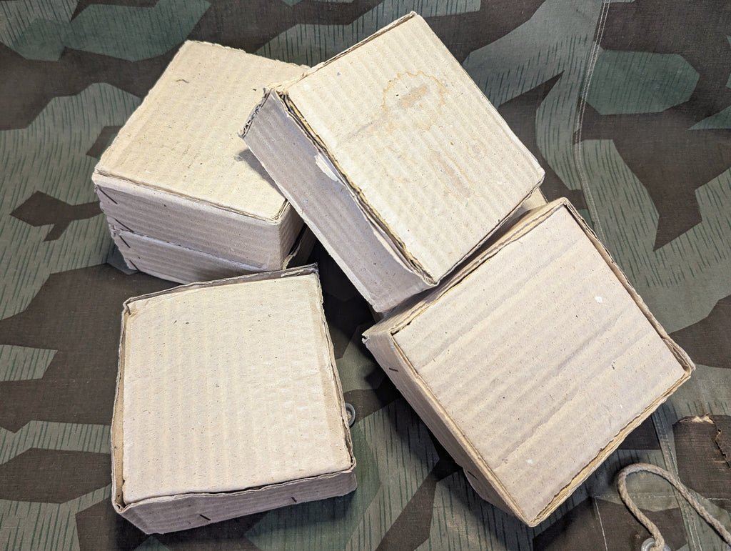 Deadstock Volksgasmaske Filter in Box — image 6