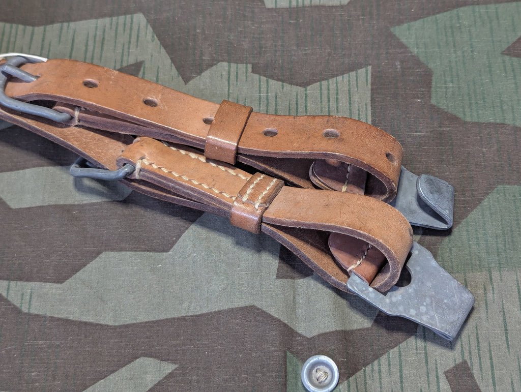 Unissued Essenträger Leather Strap Set — image 2